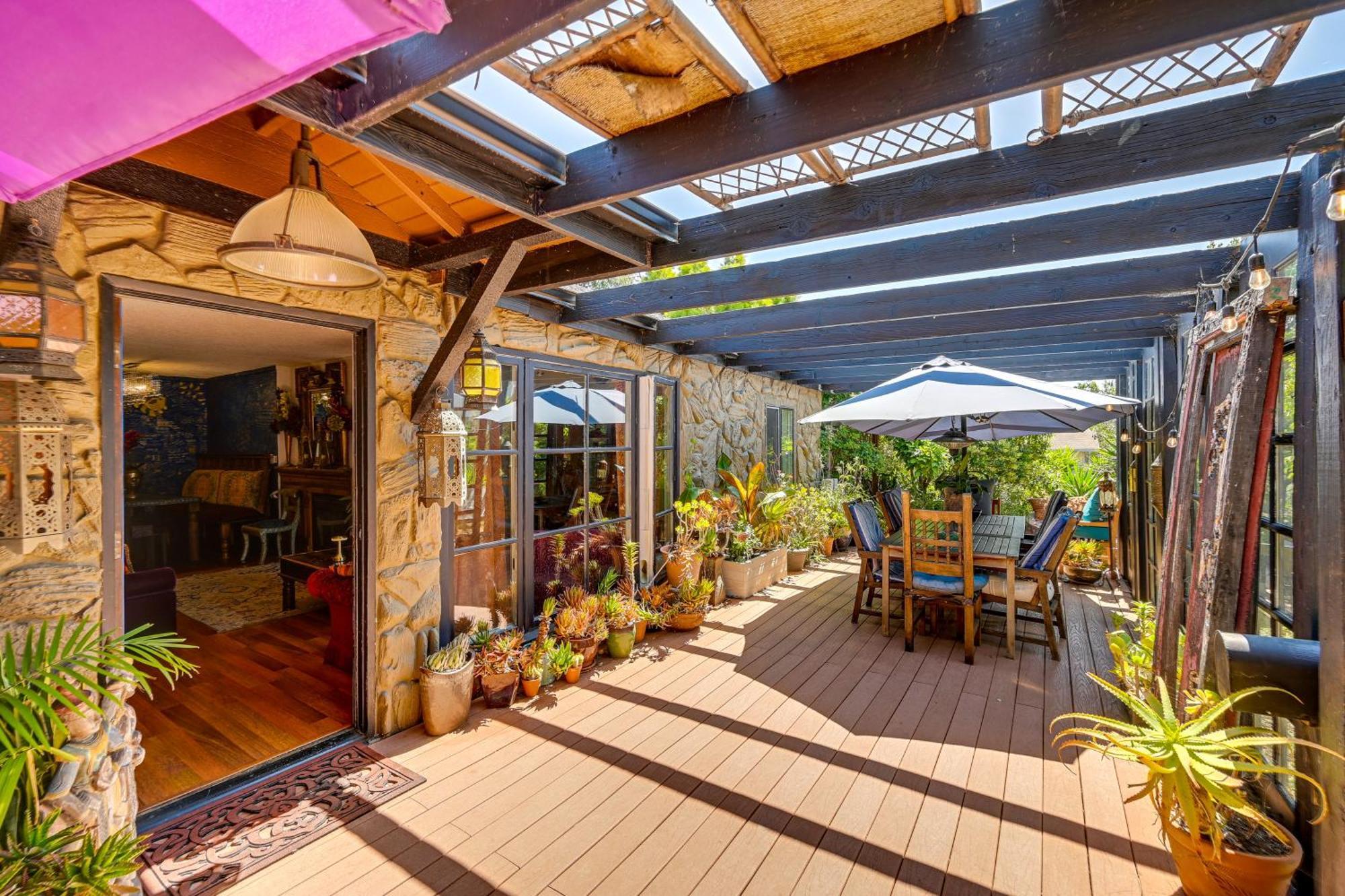Bohemian Wonderland Benicia Bungalow With Pergola! Екстер'єр фото